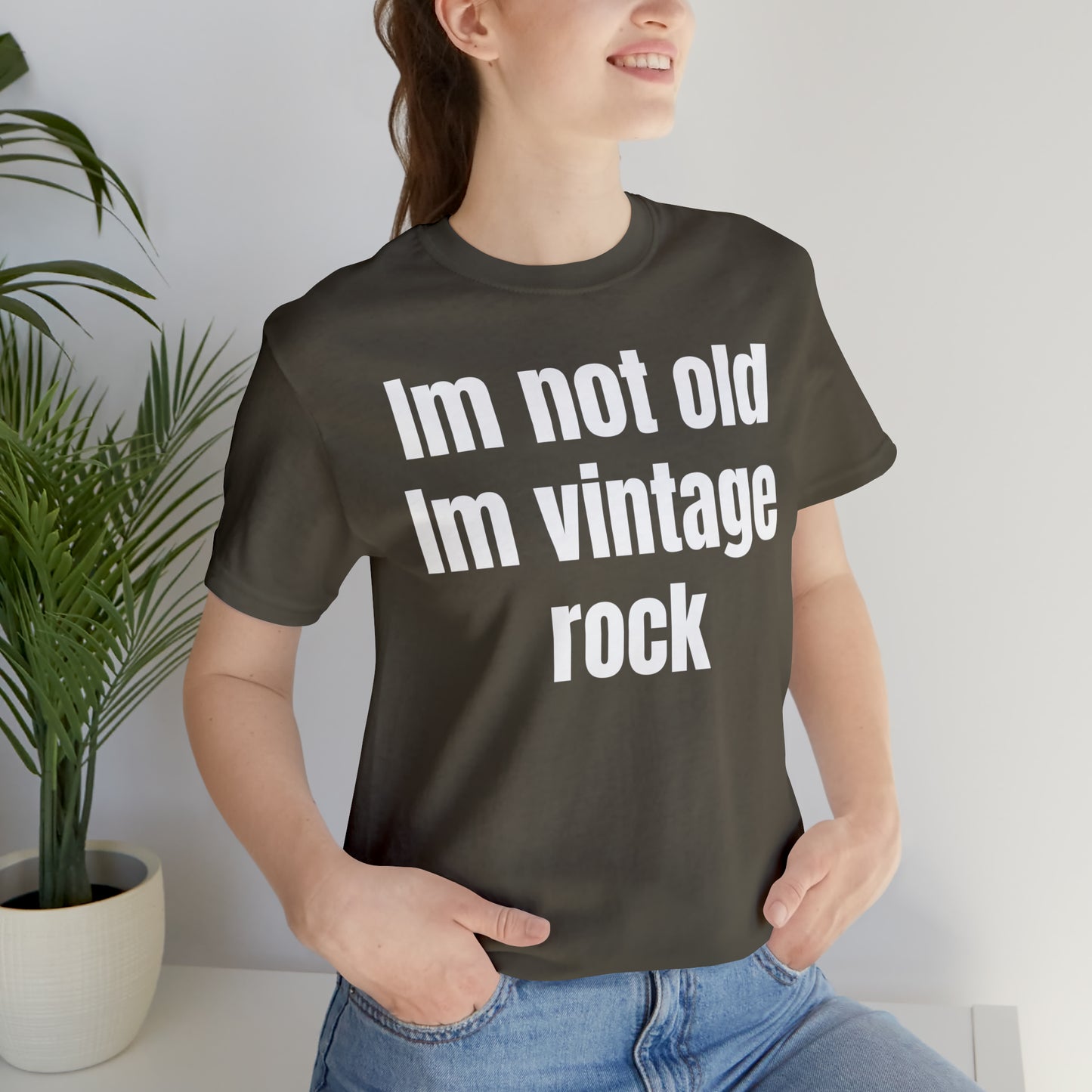 I'm Not Old I'm Vintage Rock Shirt - T-Shirt - Cool Father’s Day Shirt - Funny Dad Shirt - Father Figure Shirt - Entrepreneur - Moms - Mothers - Parenting